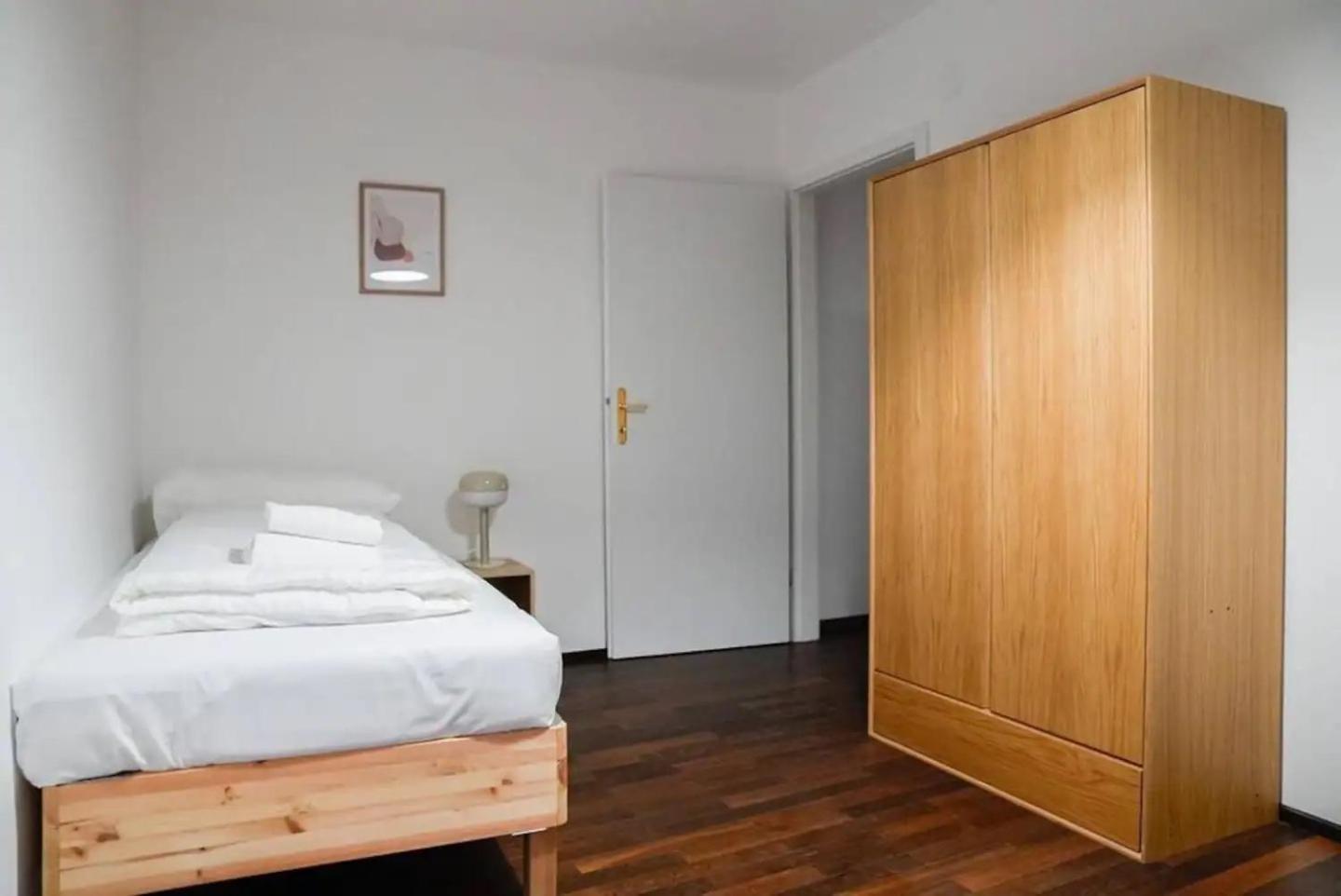 メードリングAuthentic Austrian Flat In The South Of Viennaアパートメント エクステリア 写真