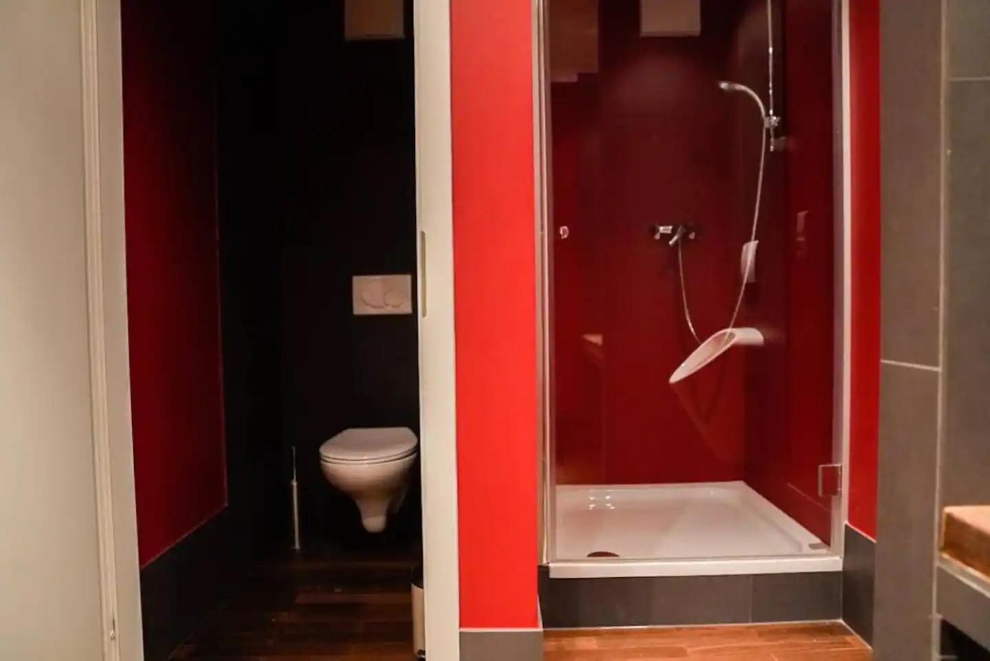 メードリングAuthentic Austrian Flat In The South Of Viennaアパートメント エクステリア 写真