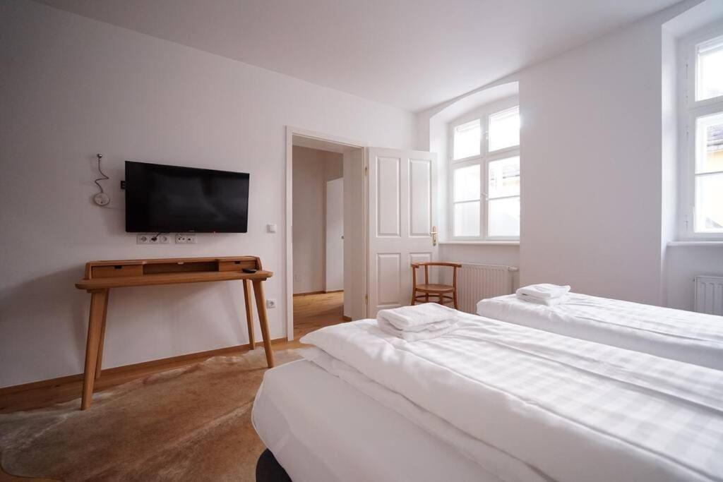 メードリングAuthentic Austrian Flat In The South Of Viennaアパートメント エクステリア 写真