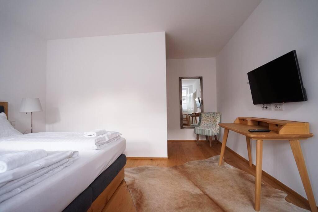 メードリングAuthentic Austrian Flat In The South Of Viennaアパートメント エクステリア 写真