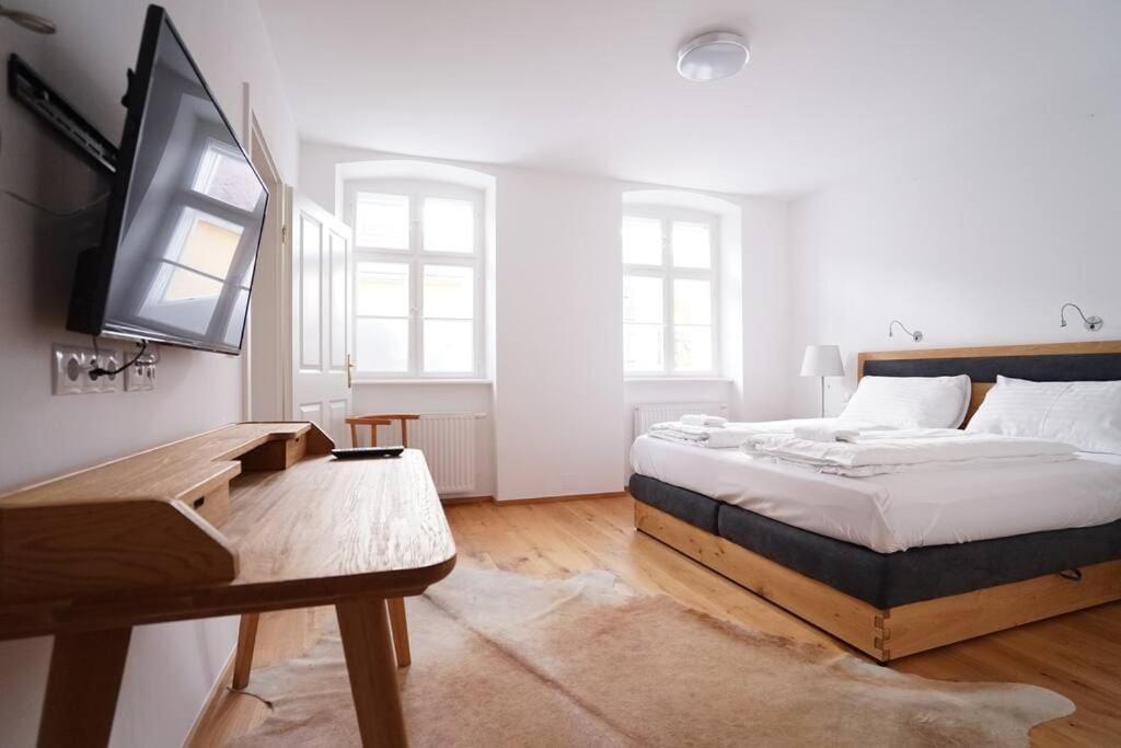メードリングAuthentic Austrian Flat In The South Of Viennaアパートメント エクステリア 写真